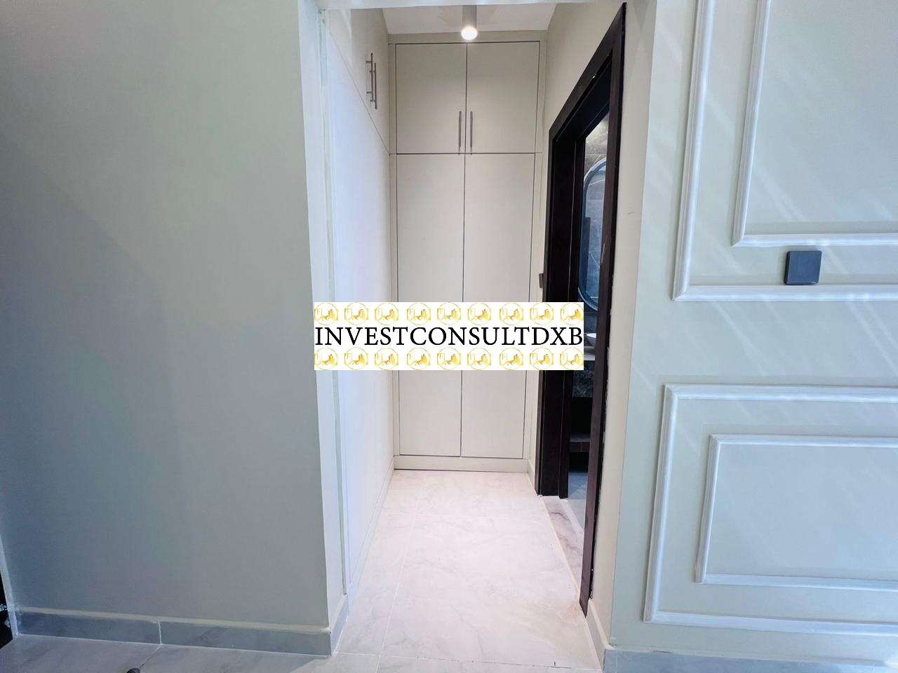 Strategic Location | Modern Luxury Villa | Resale