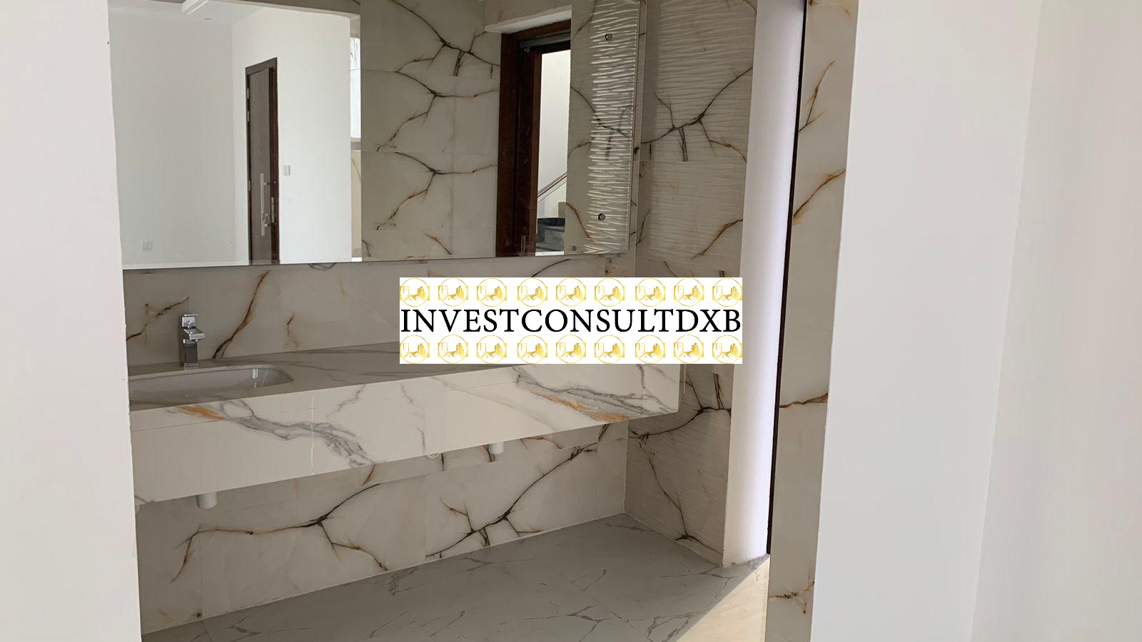 Strategic Location | Modern Luxury Villa | Resale